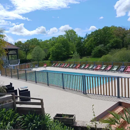 Кемпинг Domaine Papillon Reyrevignes (Figeac)