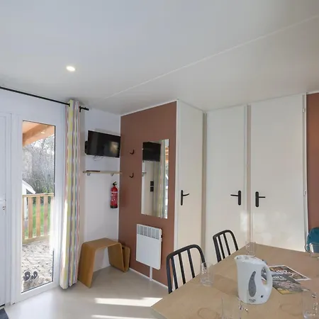 مكان تخييم Domaine Papillon