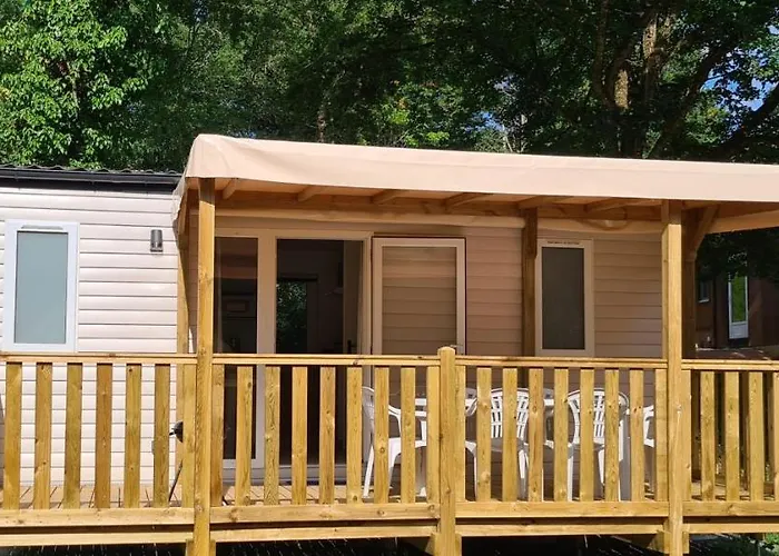 Domaine Papillon مكان تخييم