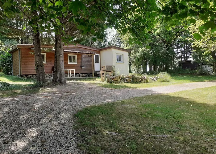 Domaine Papillon مكان تخييم *