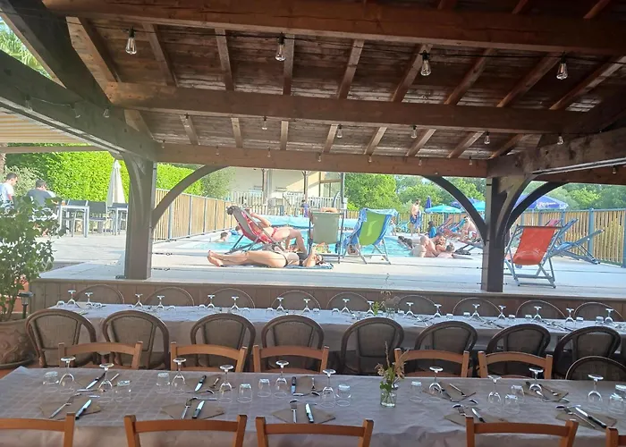 Domaine Papillon مكان تخييم